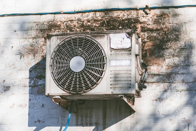 Reasons Why Your AC Fan Is Not Spinning